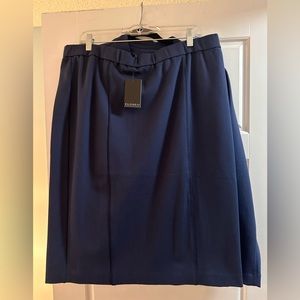 Classic pencil skirt.